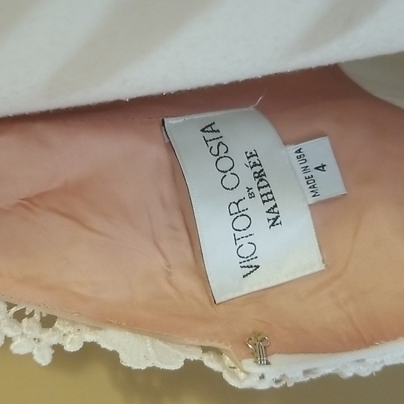 Victor Costa White Formal Gown  with Floral Sweetheart Appliqué Neckline Bodes - Picture 7 of 8